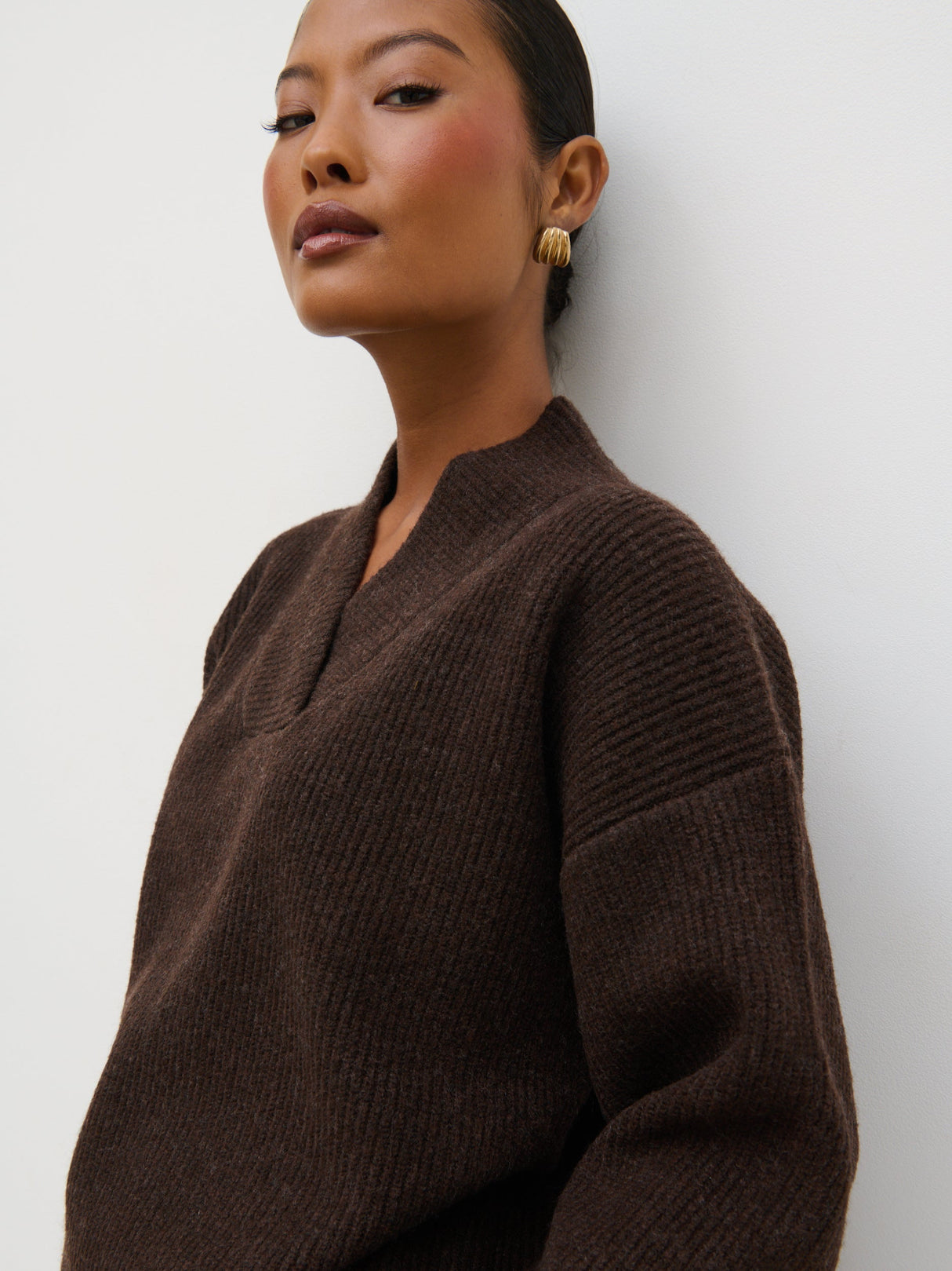 Briana Chunky V-Neck Knit Jumper - Chocolate