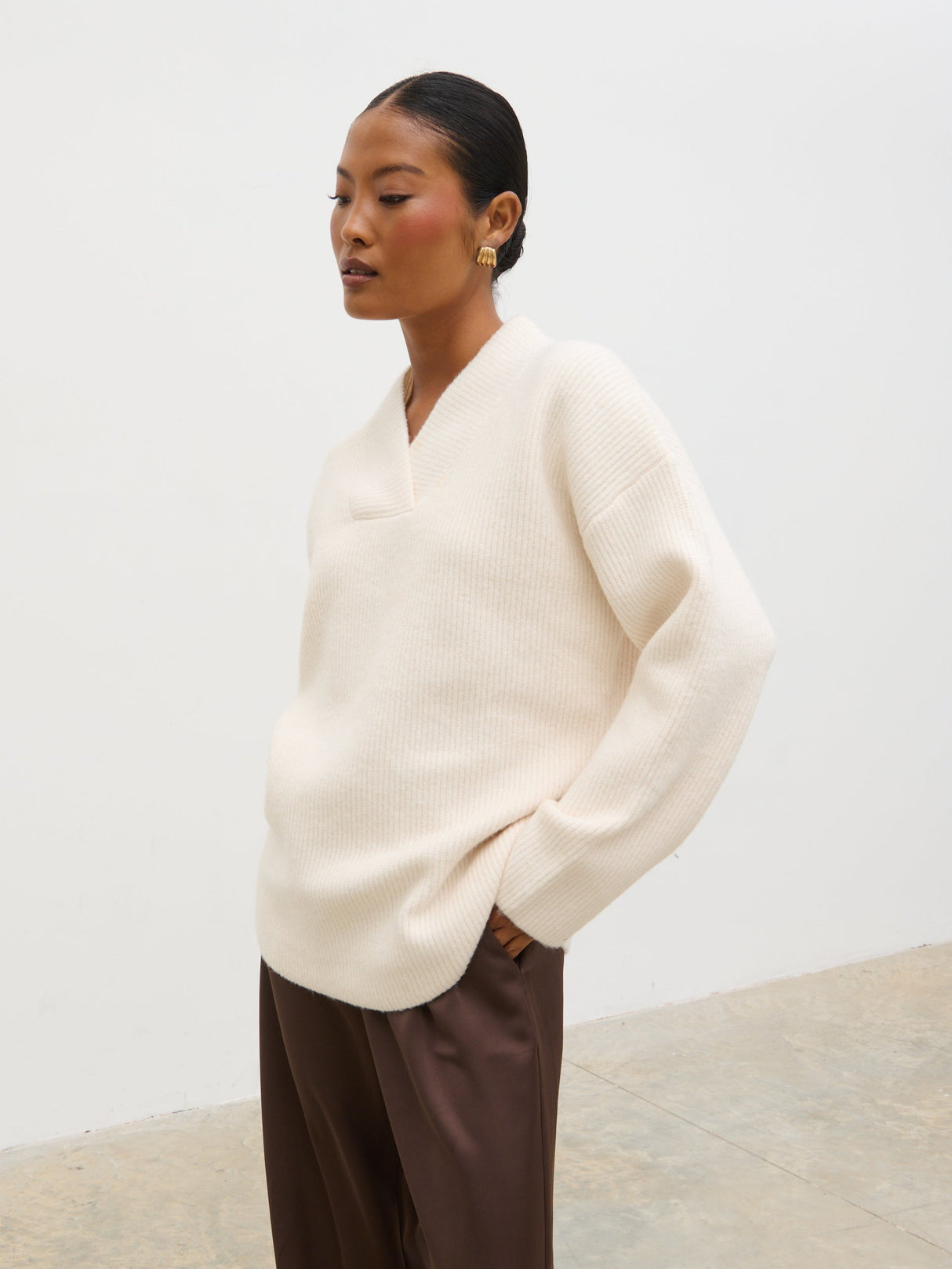 Briana Chunky V-Neck Knit Jumper - Cream