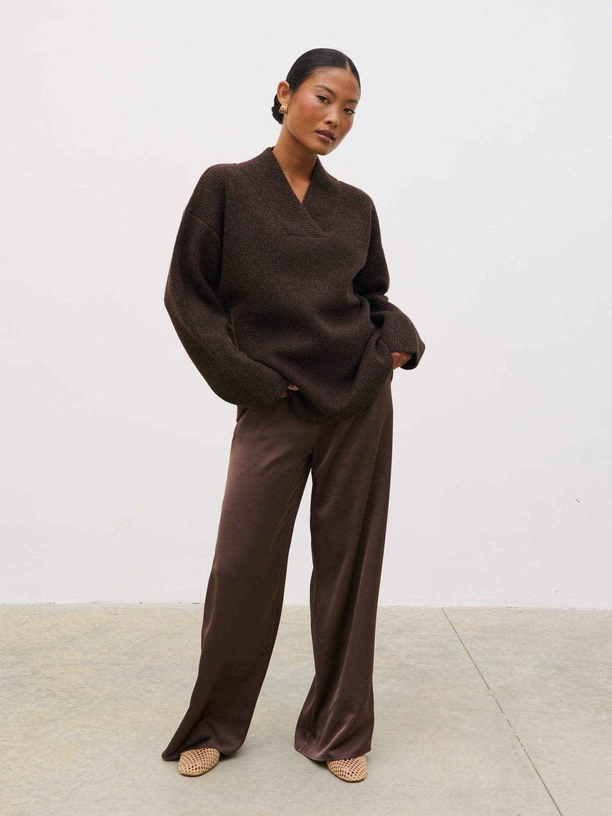 Briana Chunky V-Neck Knit Jumper - Chocolate