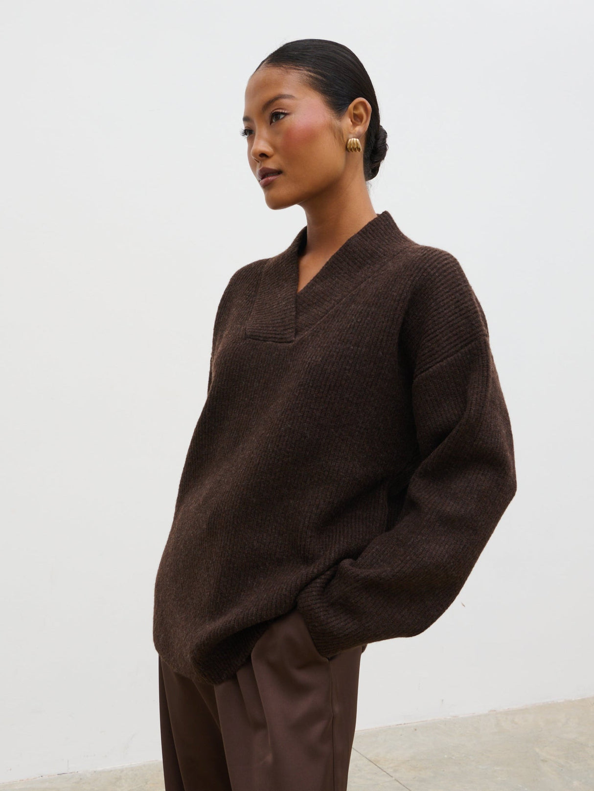 Briana Chunky V-Neck Knit Jumper - Chocolate